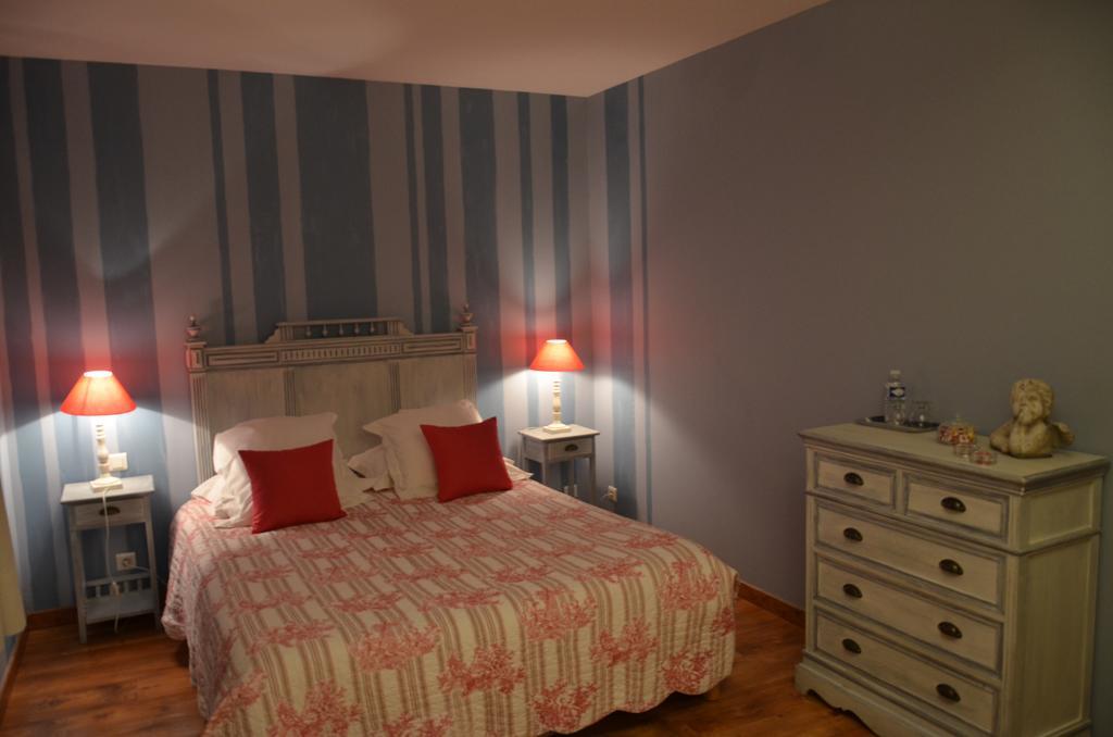 La Closerie Bed and Breakfast Nercillac Δωμάτιο φωτογραφία